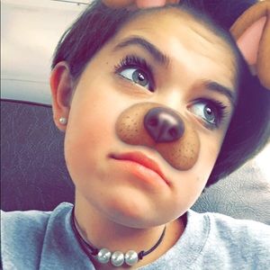 Meet your Posher, Caroline